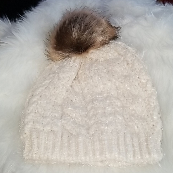 OCTOBER LOVE Ivory Mohair Beanies - Picture 7 of 10
